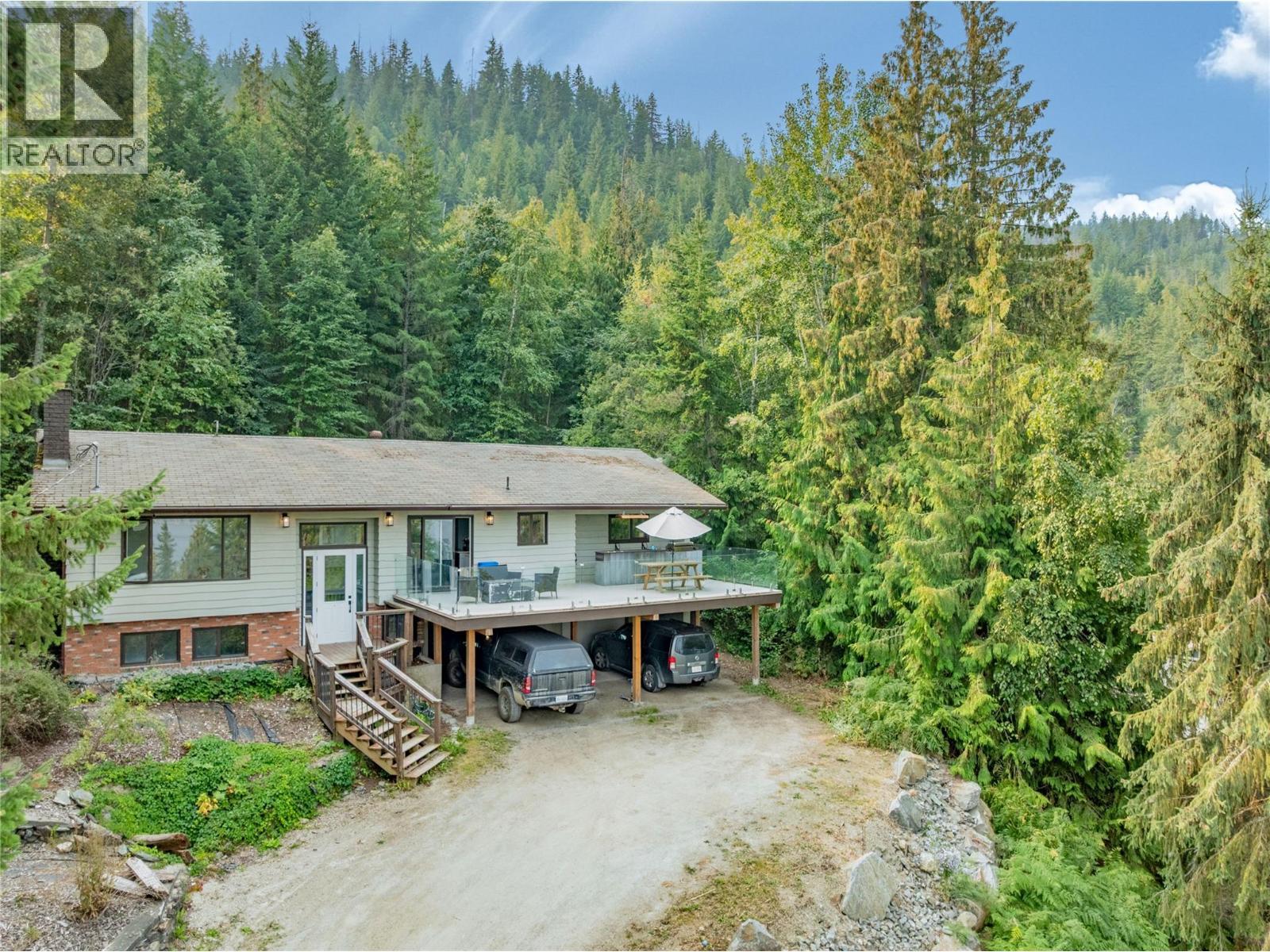 4018 Greaves Road, Eagle Bay, BC - Outdoor With Deck Patio Veranda