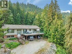 4018 Greaves Road Eagle Bay, BC V0E 1T0