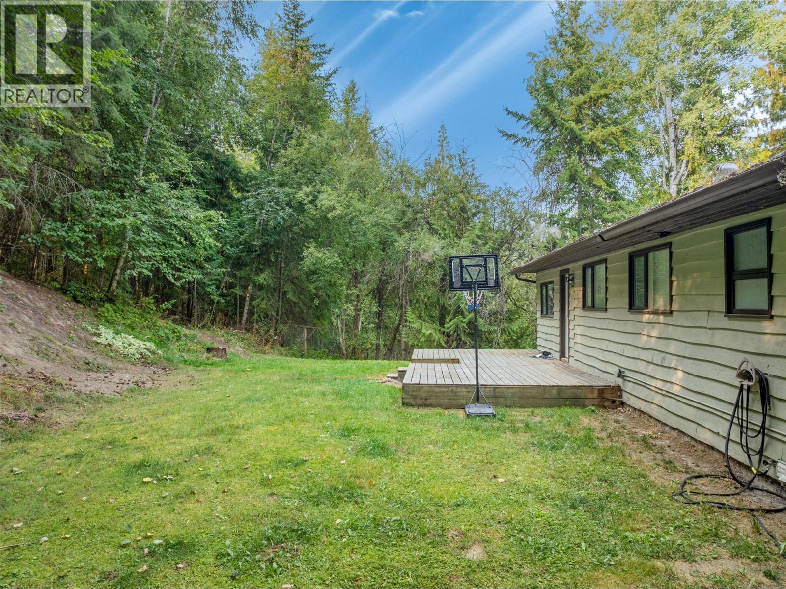 4018 Greaves Road, Eagle Bay, BC - Outdoor