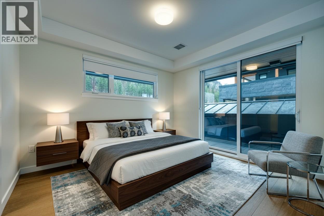 9654 Benchland Drive Unit# 201, Lake Country, BC - Indoor Photo Showing Bedroom