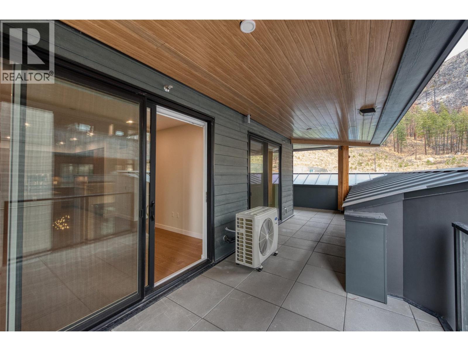 9654 Benchland Drive Unit# 201, Lake Country, BC - Outdoor With Exterior