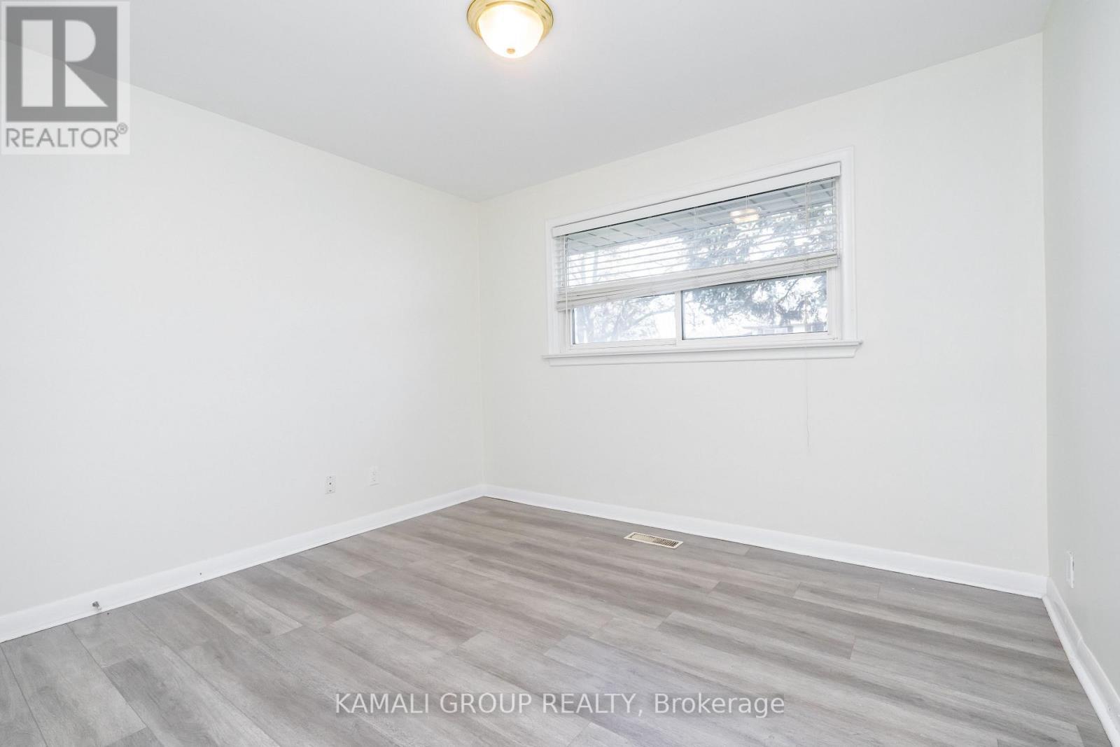 Bedroom 2 - Main - 315 Bunting Road, St. Catharines, ON - Indoor Photo Showing Other Room