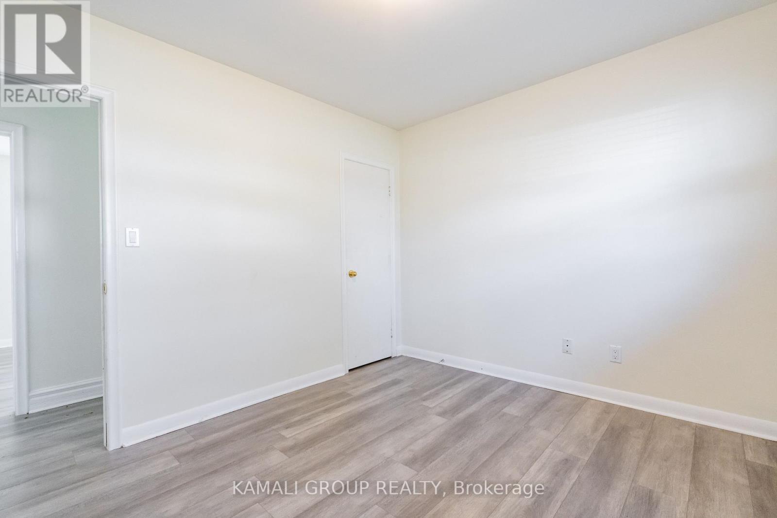 Closet - Main - 315 Bunting Road, St. Catharines, ON - Indoor Photo Showing Other Room