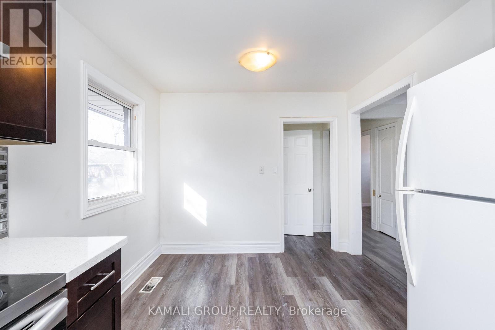 Eat-in Kitchen - Main - 315 Bunting Road, St. Catharines, ON - Indoor