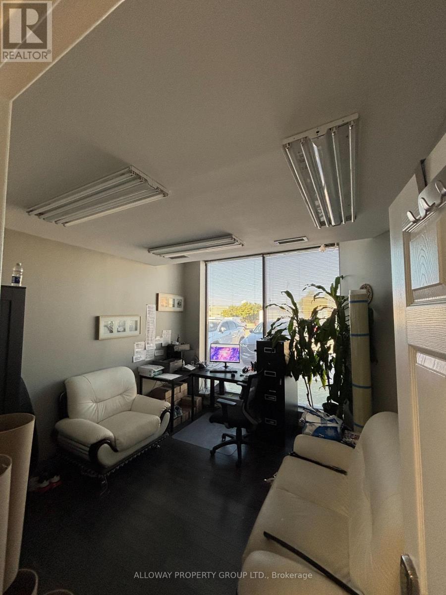 5 - 1260 Journey'S End Circle, Newmarket, ON