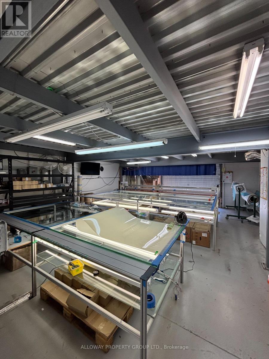 5 - 1260 Journey'S End Circle, Newmarket, ON