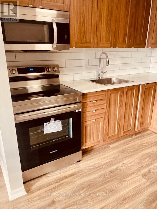 1 - 19 Church Street N, New Tecumseth, ON - Indoor Photo Showing Kitchen