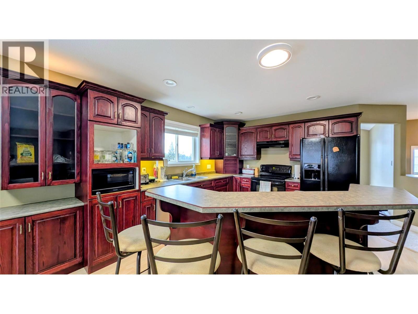 3301 Mt Fisher N Drive, Cranbrook, BC - Indoor