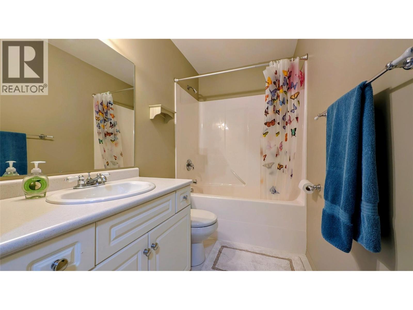 3301 Mt Fisher N Drive, Cranbrook, BC - Indoor Photo Showing Bathroom