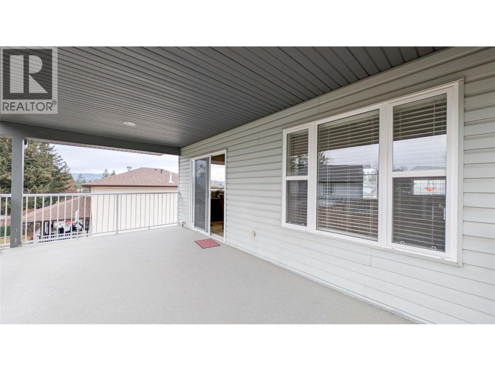 3301 Mt Fisher N Drive, Cranbrook, BC - Outdoor With Exterior