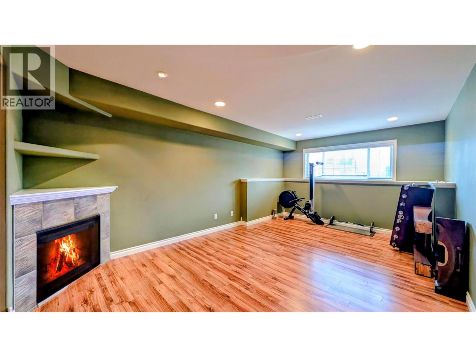 3301 Mt Fisher N Drive, Cranbrook, BC - Indoor Photo Showing Other Room