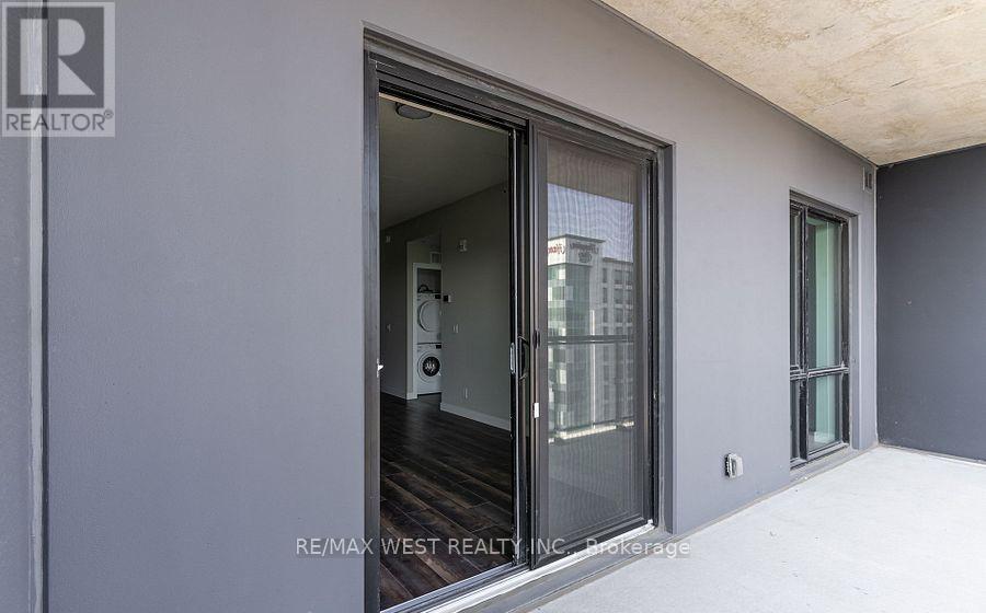 908 - 15 Queen Street S, Hamilton, ON - Outdoor With Exterior