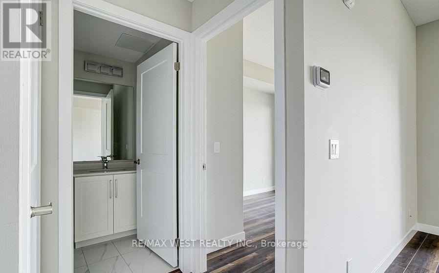 908 - 15 Queen Street S, Hamilton, ON - Indoor Photo Showing Other Room