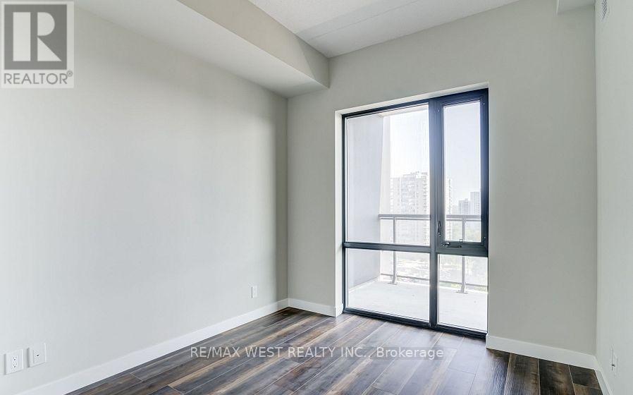 908 - 15 Queen Street S, Hamilton, ON - Indoor Photo Showing Other Room