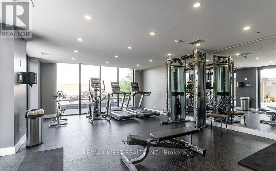 908 - 15 Queen Street S, Hamilton, ON - Indoor Photo Showing Gym Room