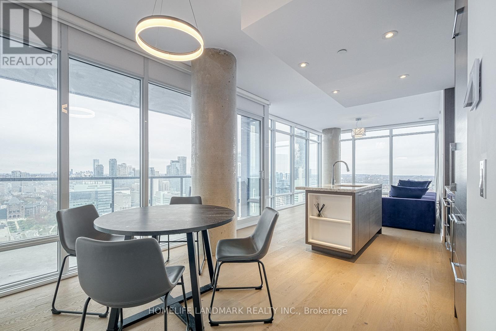 3302 - 488 University Avenue, Toronto, ON - Indoor Photo Showing Dining Room