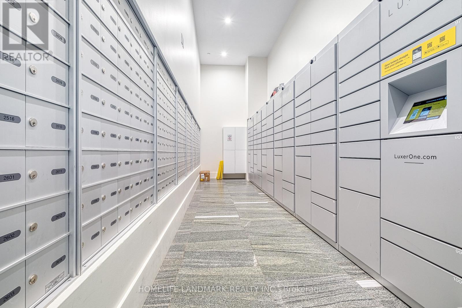 3302 - 488 University Avenue, Toronto, ON - Indoor Photo Showing Other Room