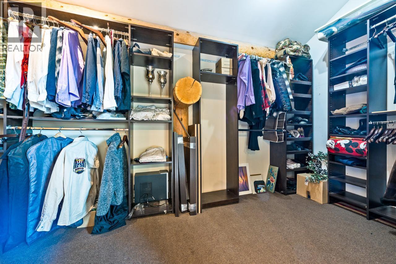 28 Nine Mile Place, Osoyoos, BC - Indoor With Storage