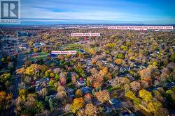 In the Heart of Bronte near the Lake -