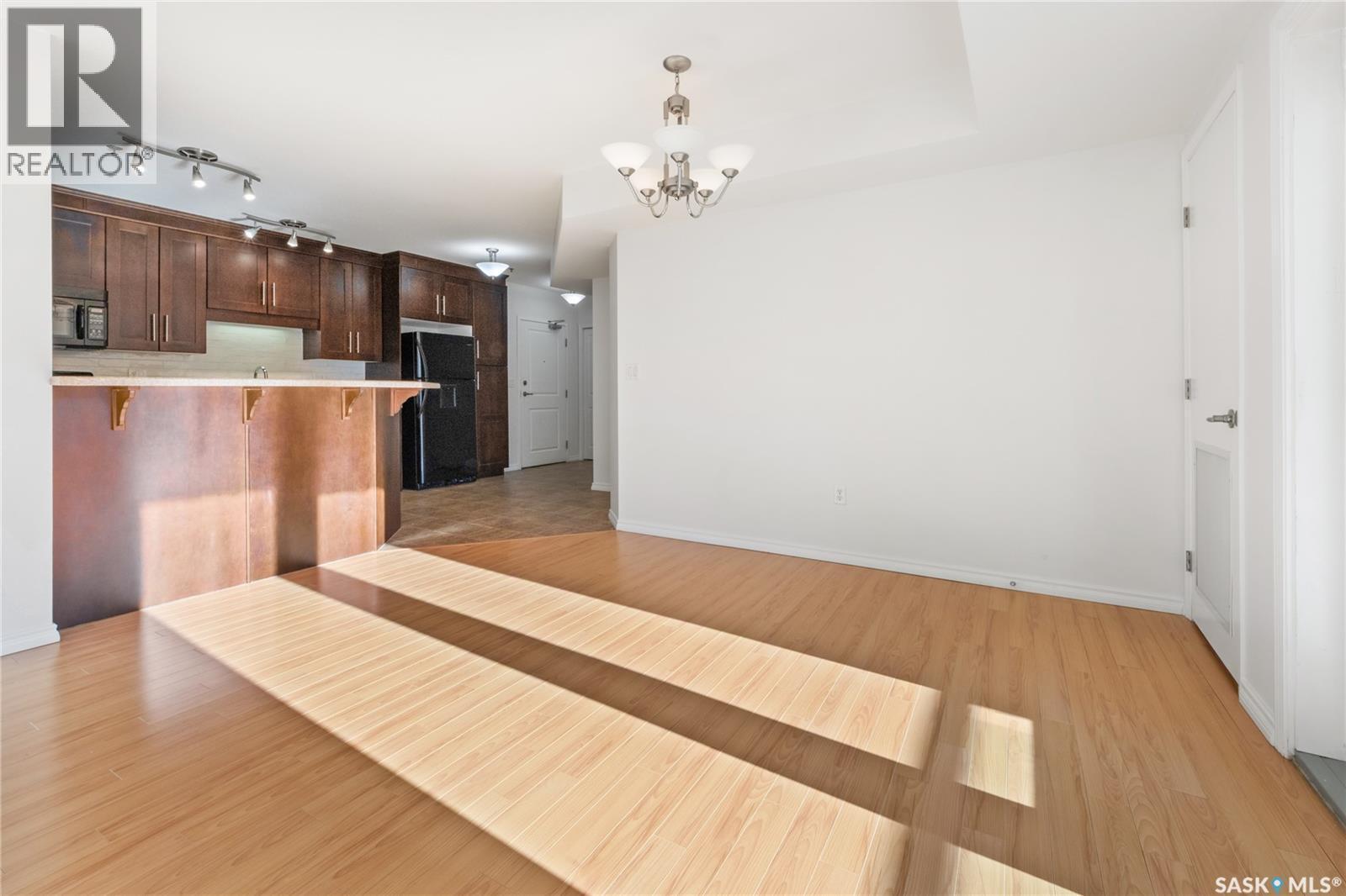 402 902 Spadina Crescent E, Saskatoon, SK - Indoor
