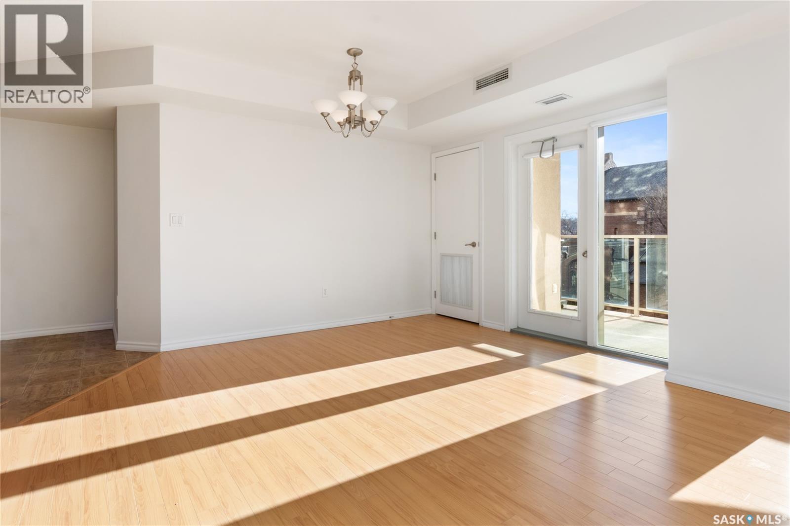 402 902 Spadina Crescent E, Saskatoon, SK - Indoor Photo Showing Other Room