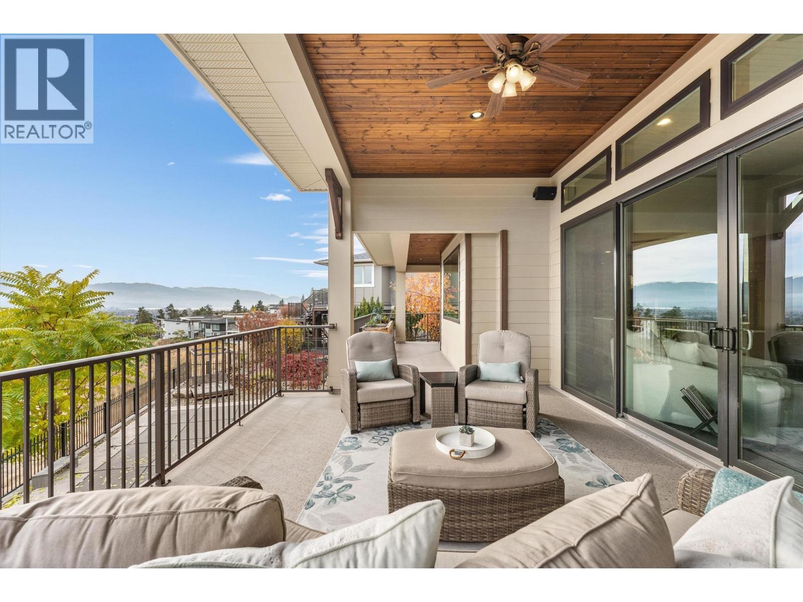 747 Traditions Crescent, Kelowna, BC - Outdoor With Deck Patio Veranda With Exterior