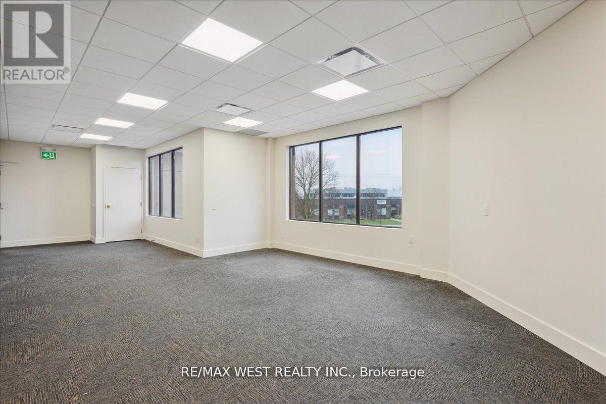 J202 - 155 Frobisher Drive, Waterloo, ON