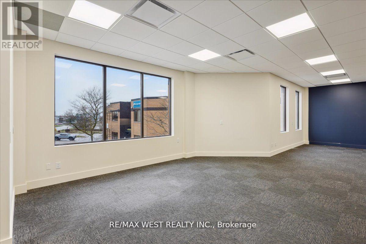 J202 - 155 Frobisher Drive, Waterloo, ON