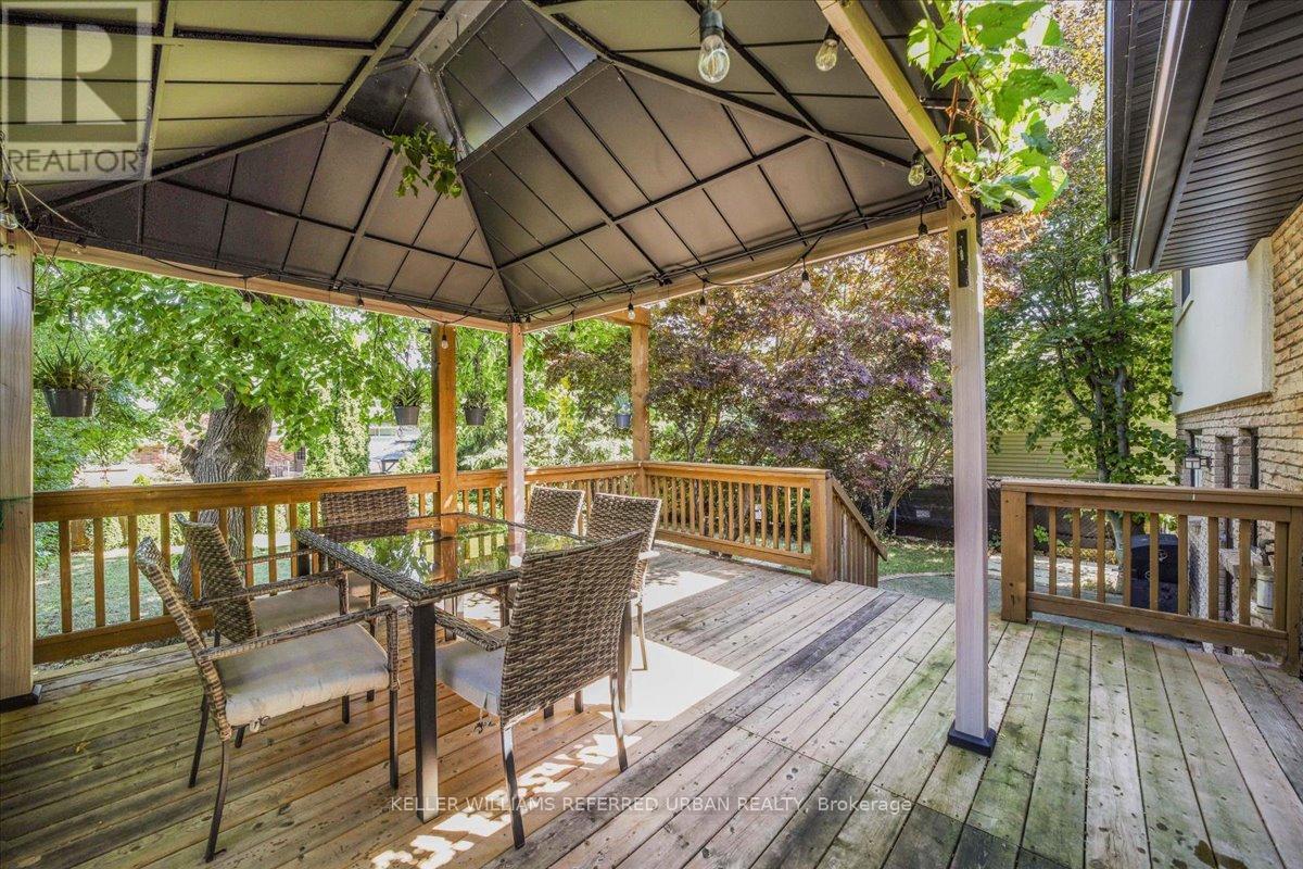 72 Cindy Drive, St. Catharines, ON - Outdoor With Deck Patio Veranda With Exterior
