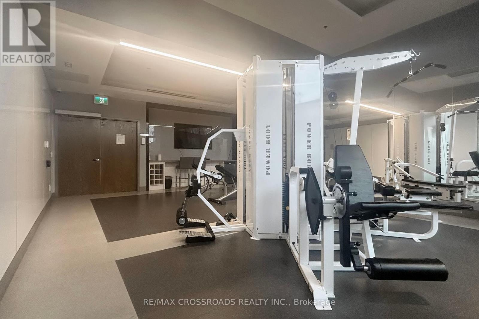 823 - 99 Eagle Rock Way, Vaughan, ON - Indoor Photo Showing Gym Room