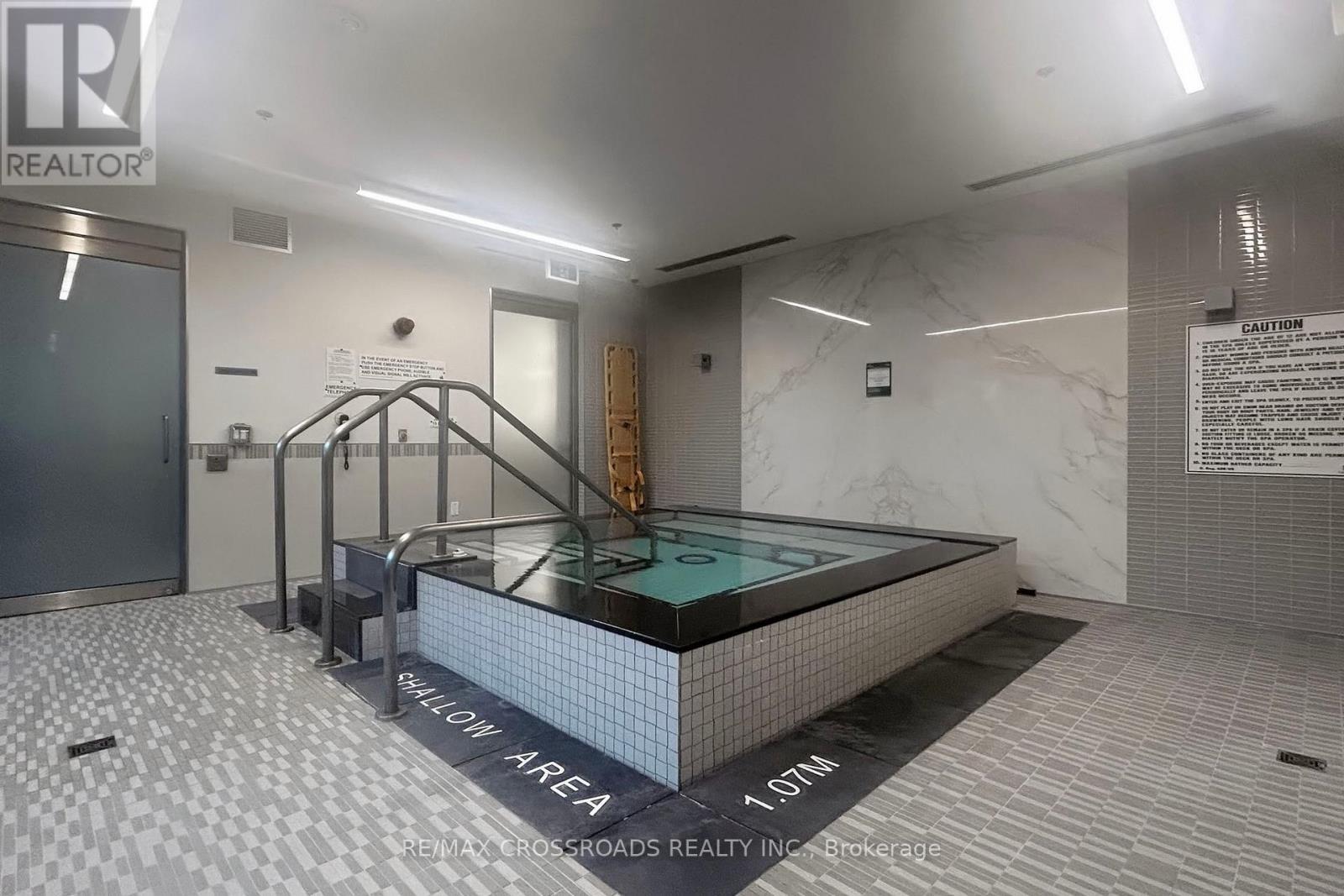 823 - 99 Eagle Rock Way, Vaughan, ON - Indoor Photo Showing Other Room