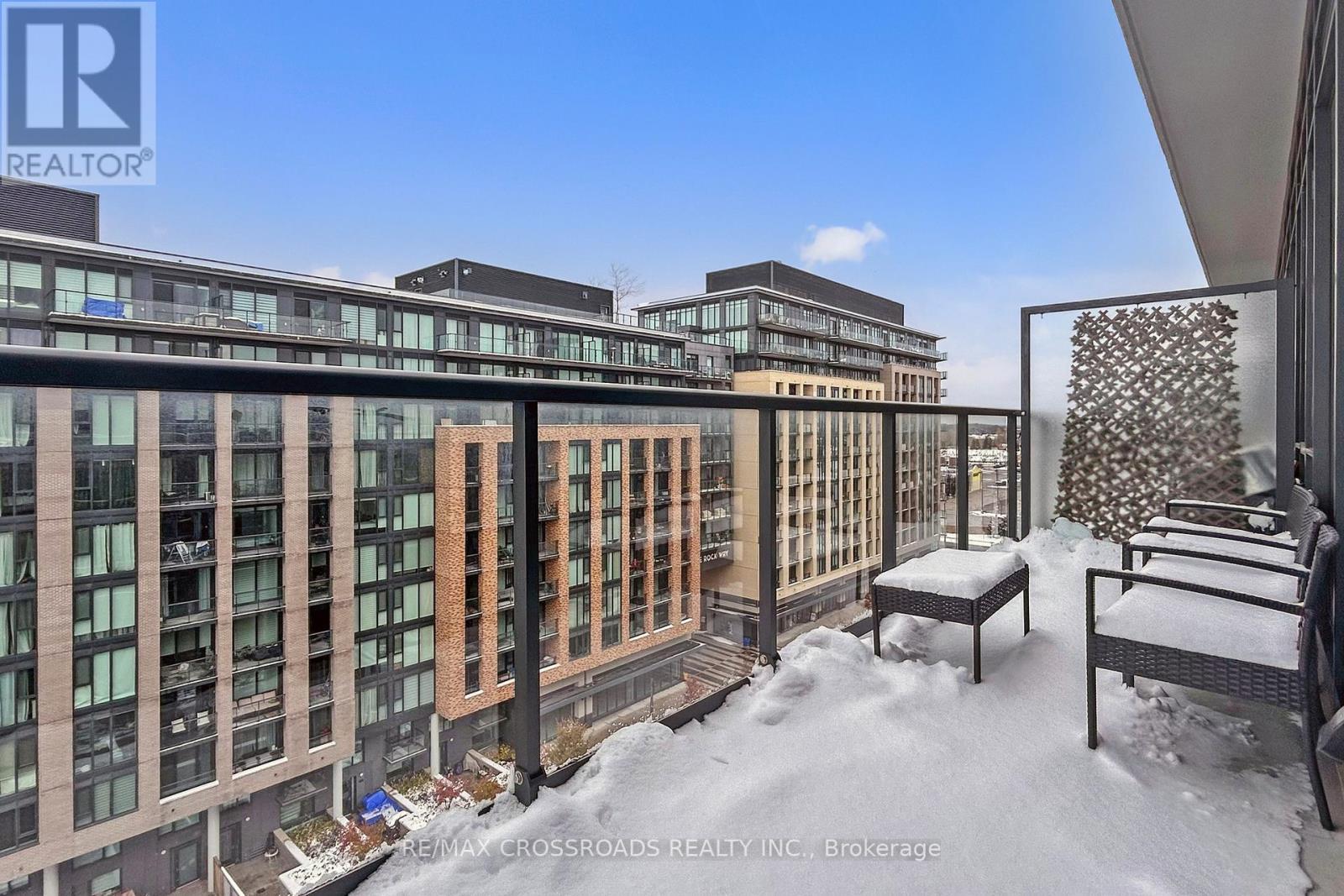 823 - 99 Eagle Rock Way, Vaughan, ON - Outdoor