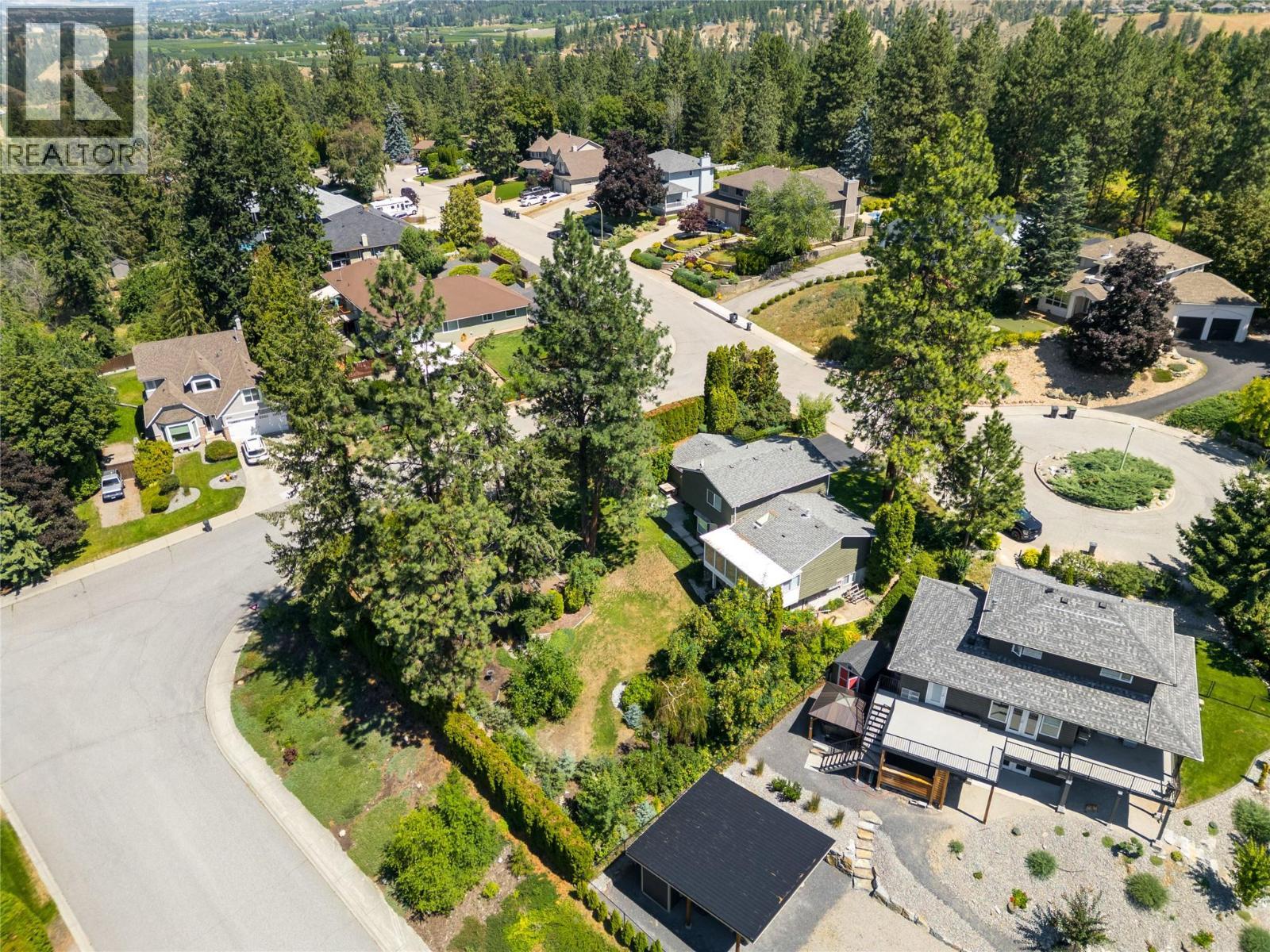 3942 Suncrest Court, Kelowna, BC - Outdoor With View