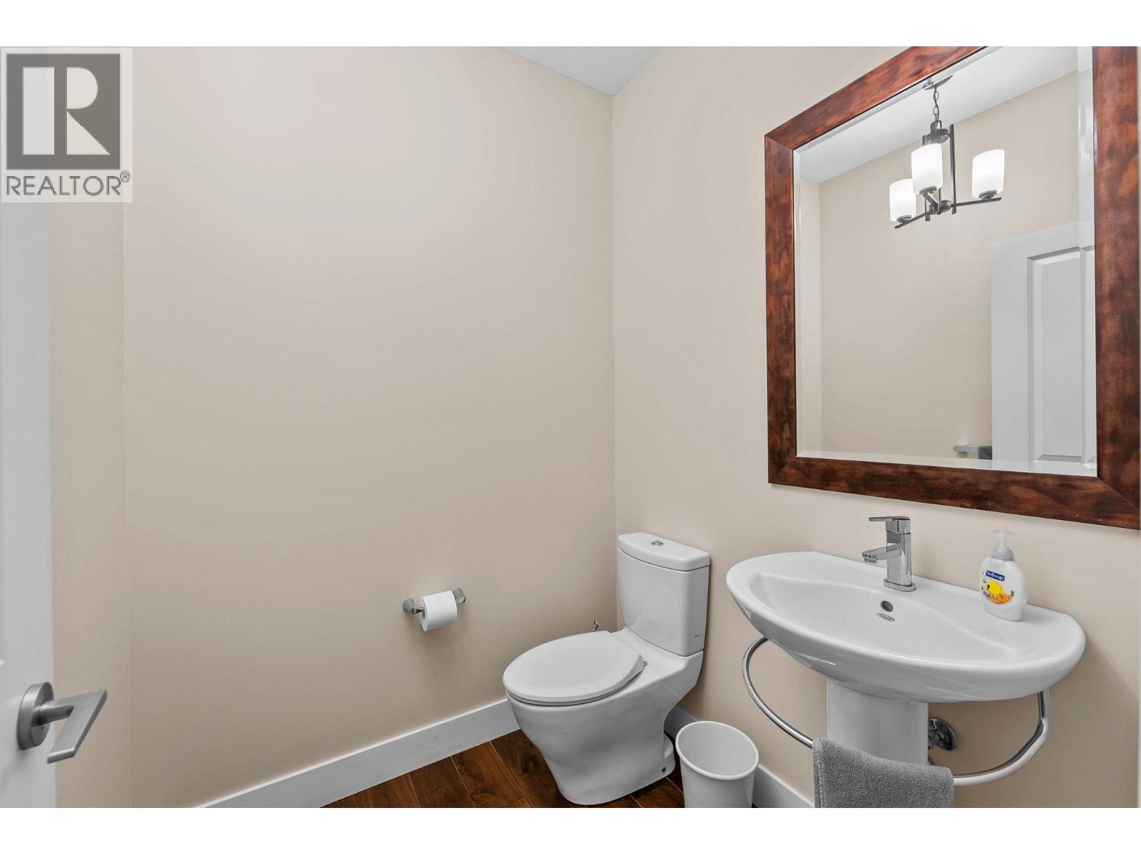 1430 Kechika Court, Kamloops, BC - Indoor Photo Showing Bathroom