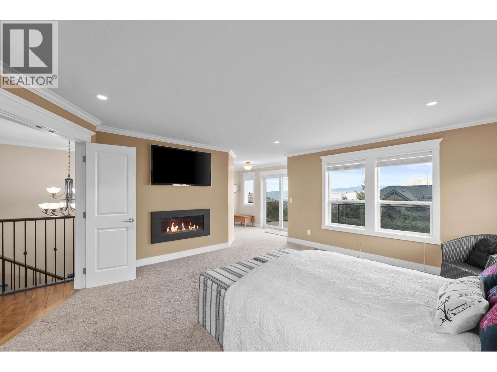 1430 Kechika Court, Kamloops, BC - Indoor Photo Showing Living Room With Fireplace