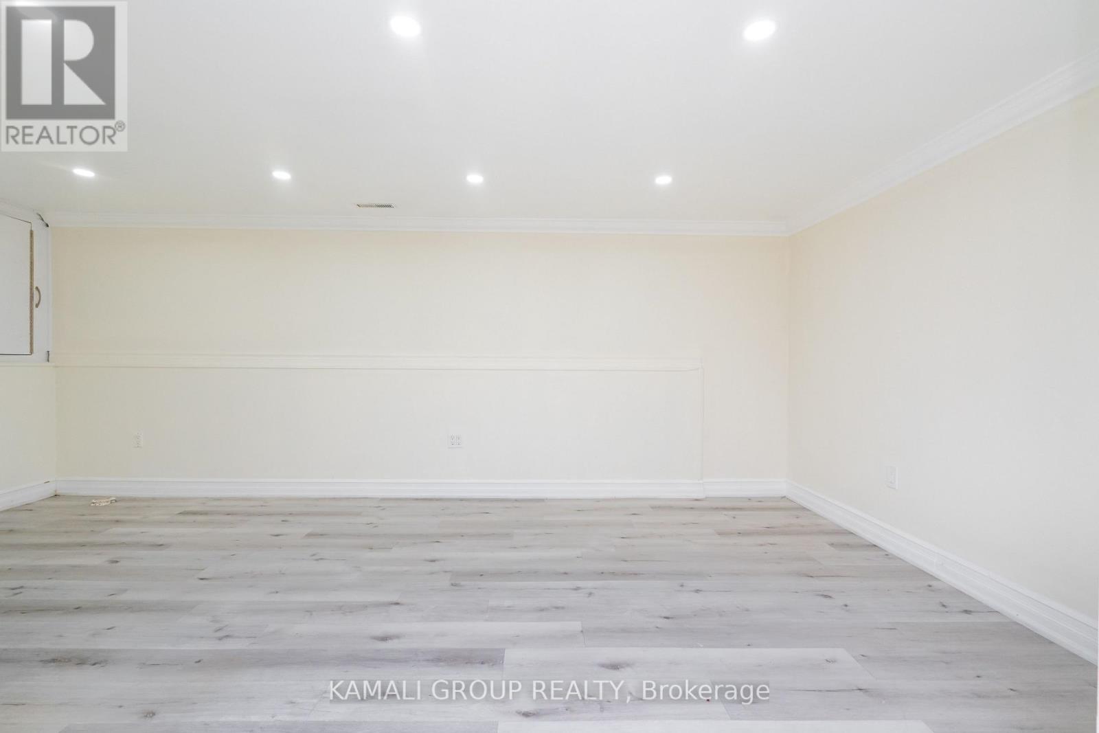 Spacious Living Room - Bsmt - 315 Bunting Road, St. Catharines, ON - Indoor Photo Showing Other Room