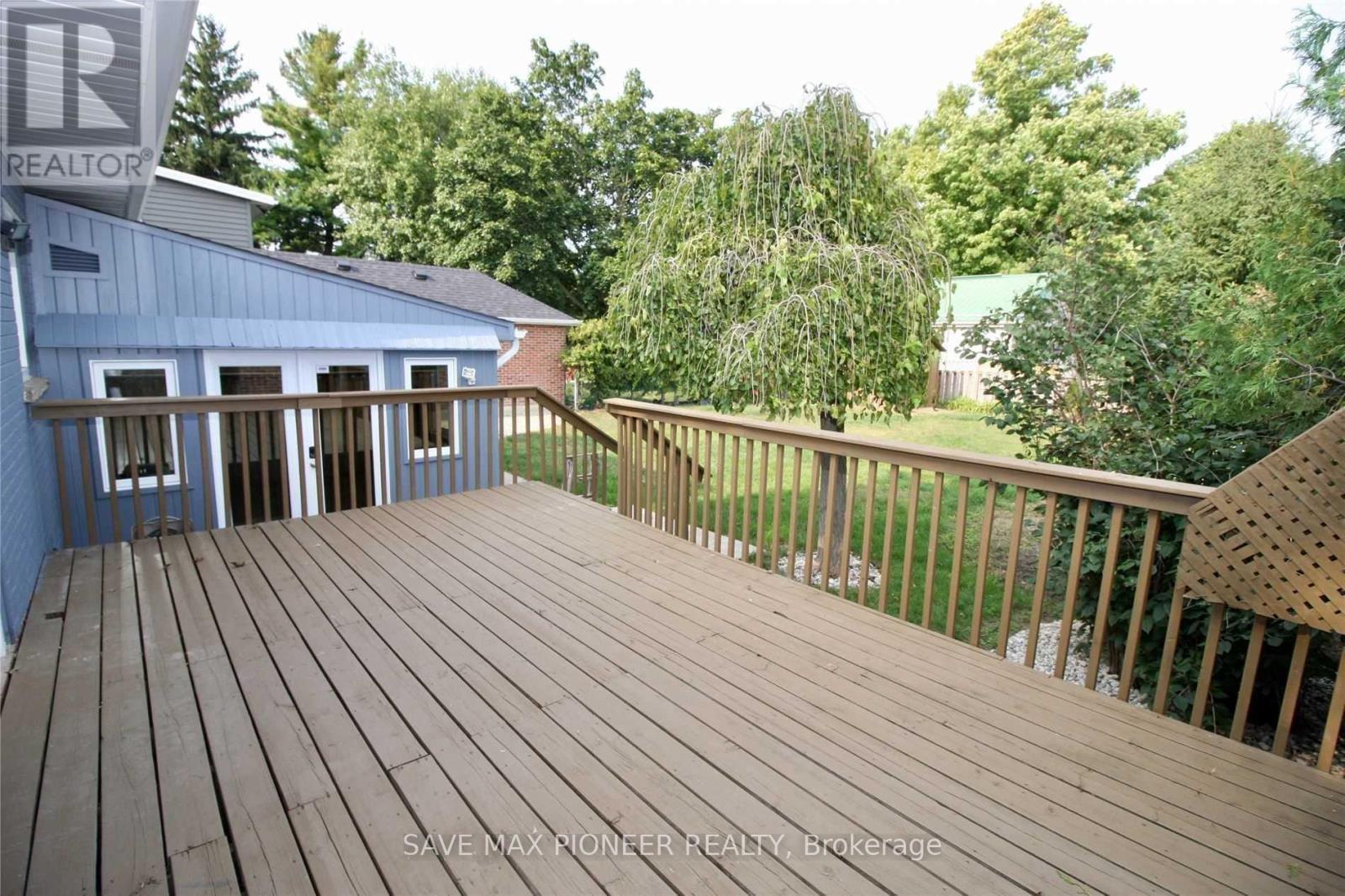 5 Parkview Boulevard, Halton Hills, ON - Outdoor With Deck Patio Veranda With Exterior