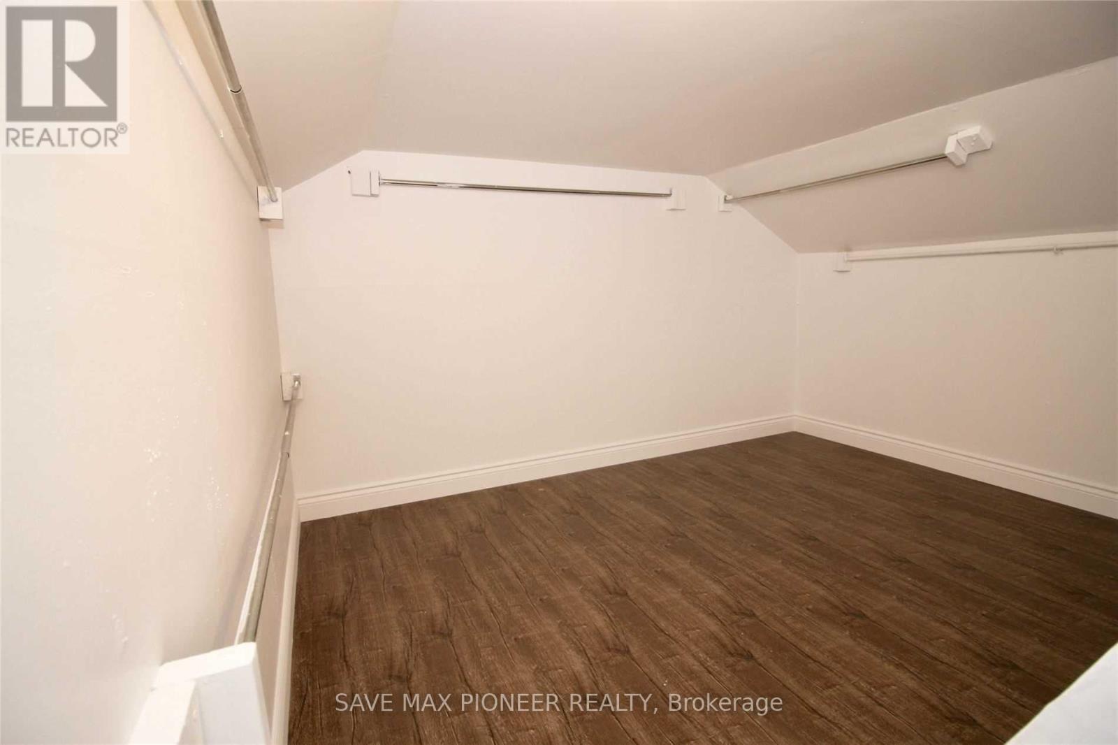 5 Parkview Boulevard, Halton Hills, ON - Indoor Photo Showing Other Room