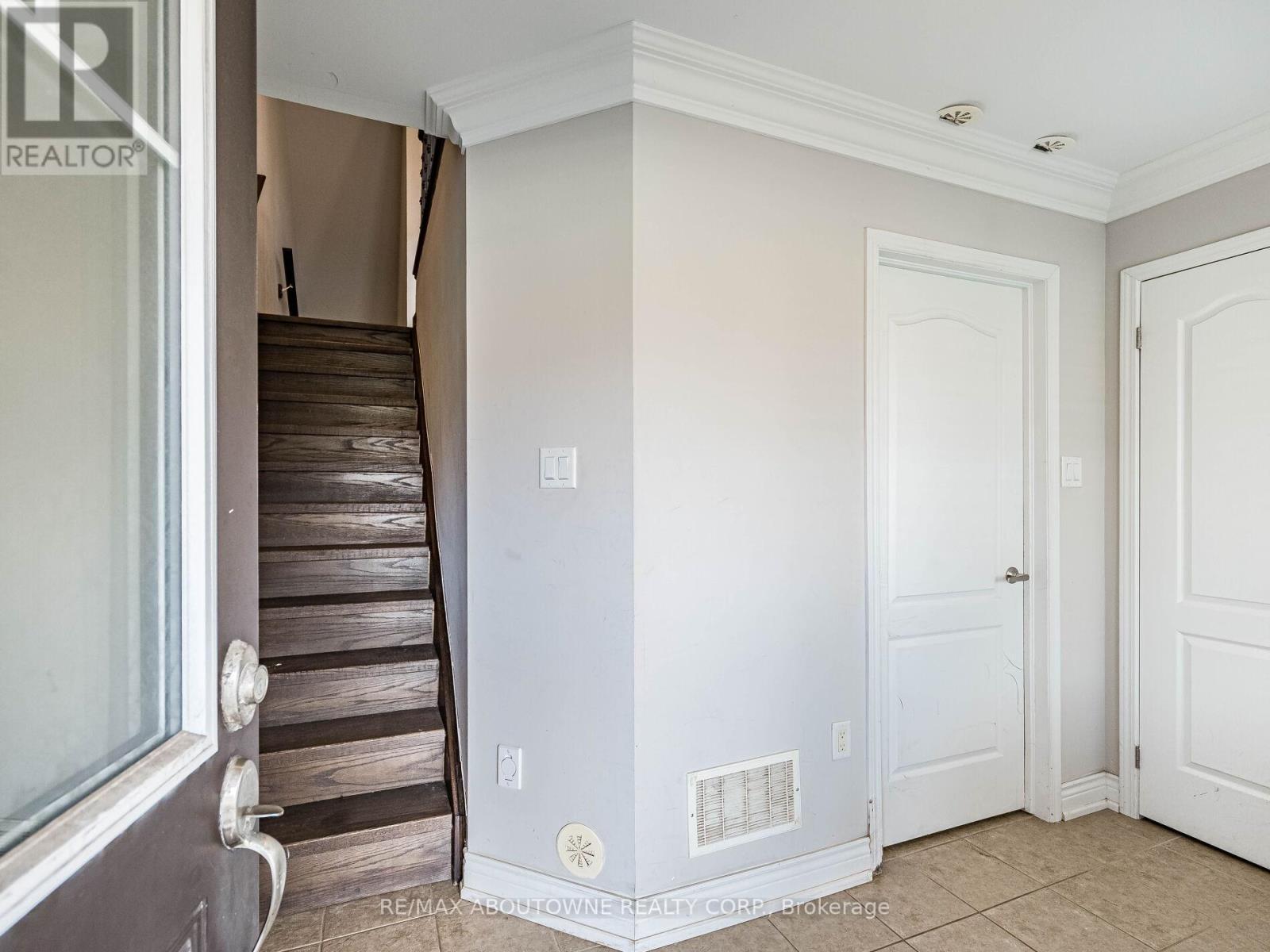 29 - 6020 Derry Road, Milton, ON - Indoor Photo Showing Other Room