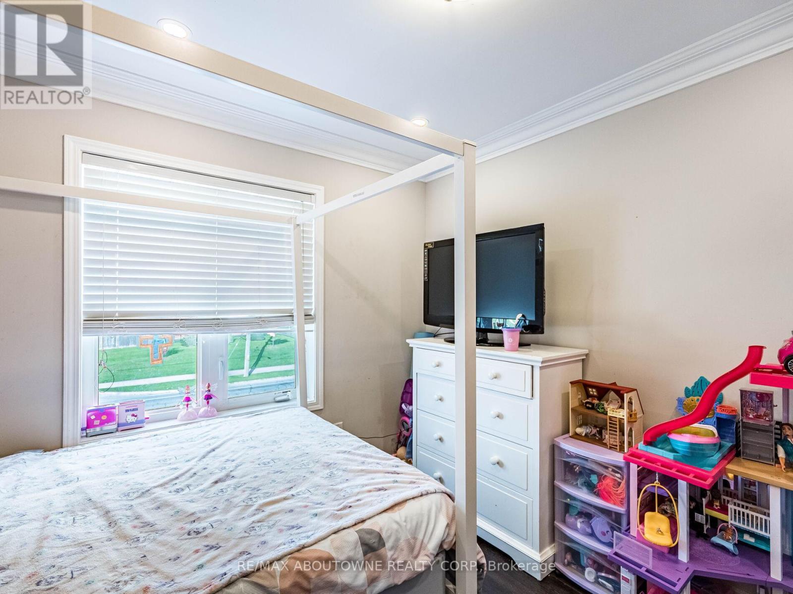 29 - 6020 Derry Road, Milton, ON - Indoor Photo Showing Bedroom