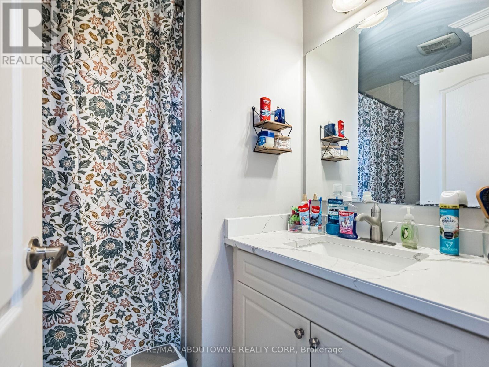 29 - 6020 Derry Road, Milton, ON - Indoor Photo Showing Bathroom
