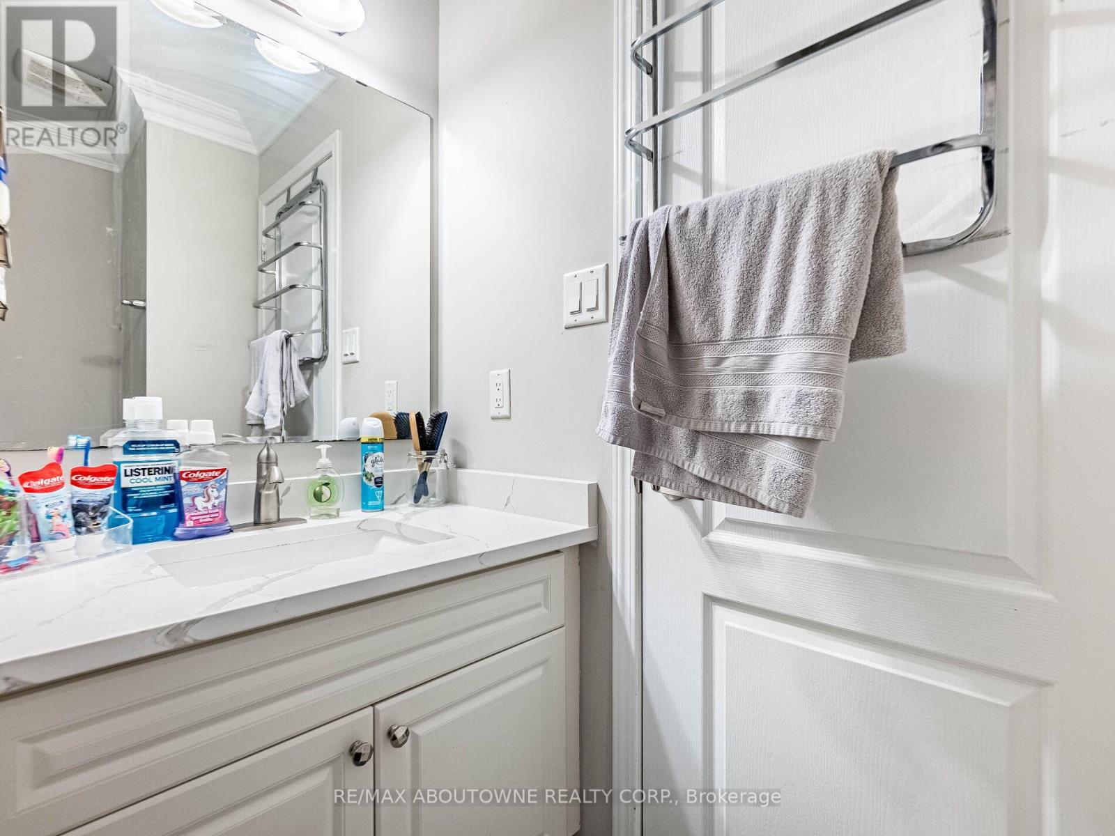29 - 6020 Derry Road, Milton, ON - Indoor Photo Showing Bathroom
