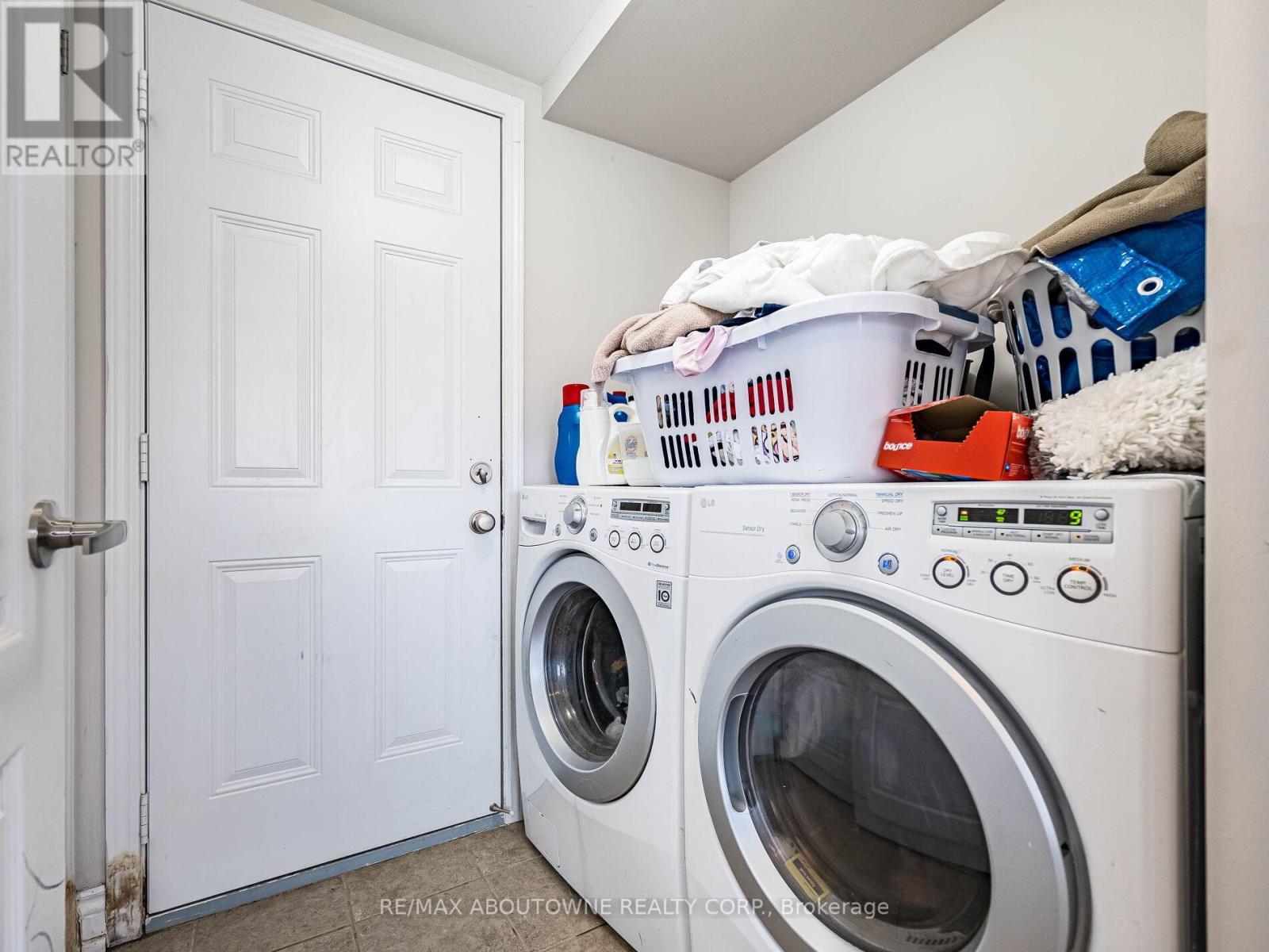 29 - 6020 Derry Road, Milton, ON - Indoor Photo Showing Laundry Room