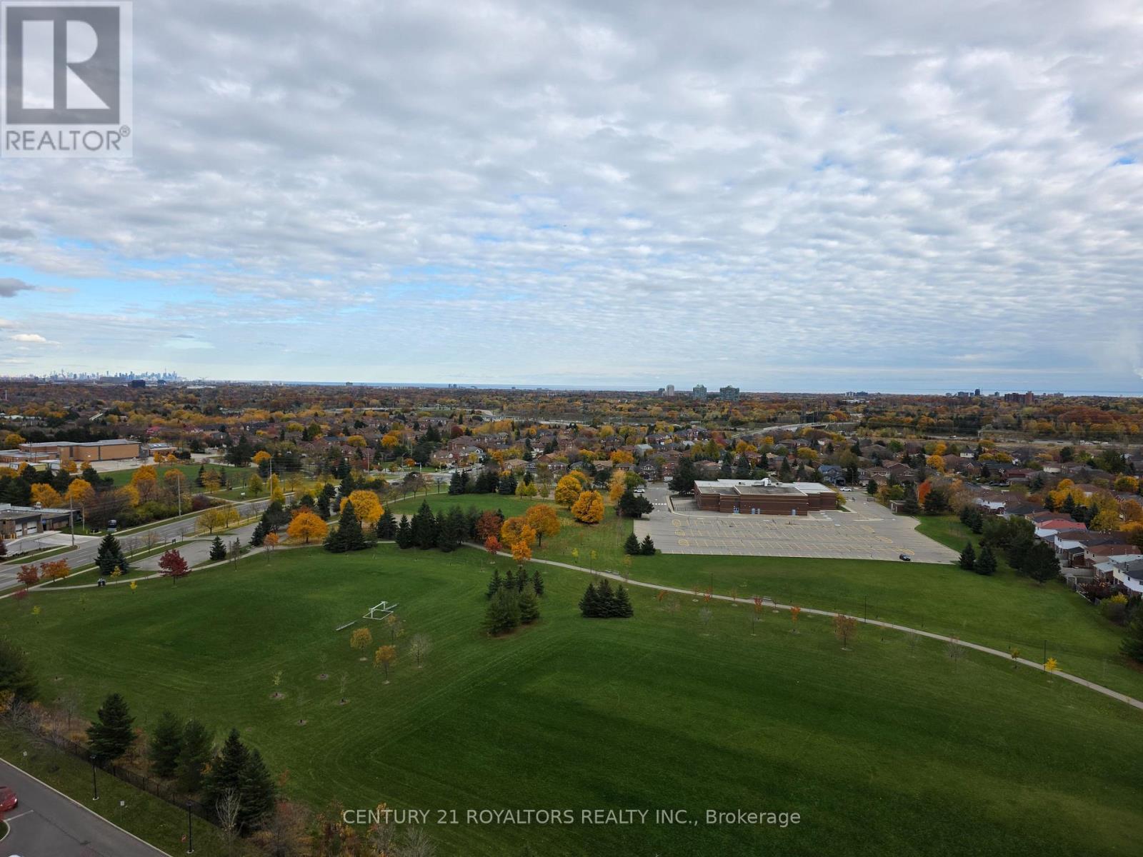 4889 Kimbermount Avenue, Mississauga, ON - Outdoor With View