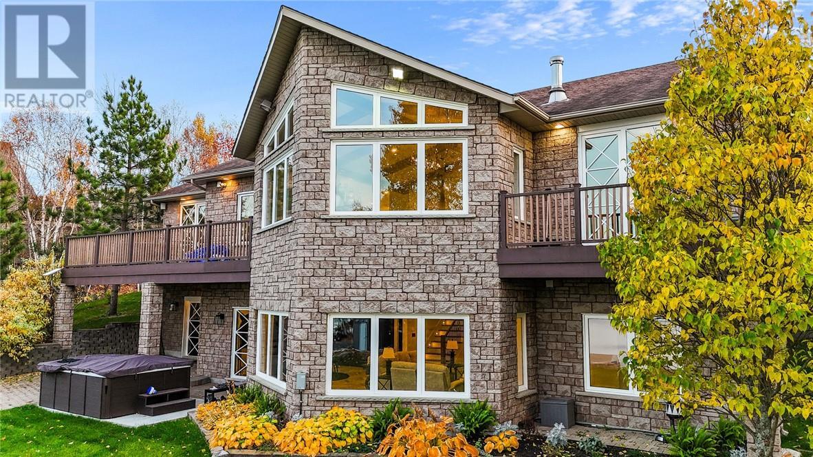 20 Breezehill Road, Skead, ON - Outdoor