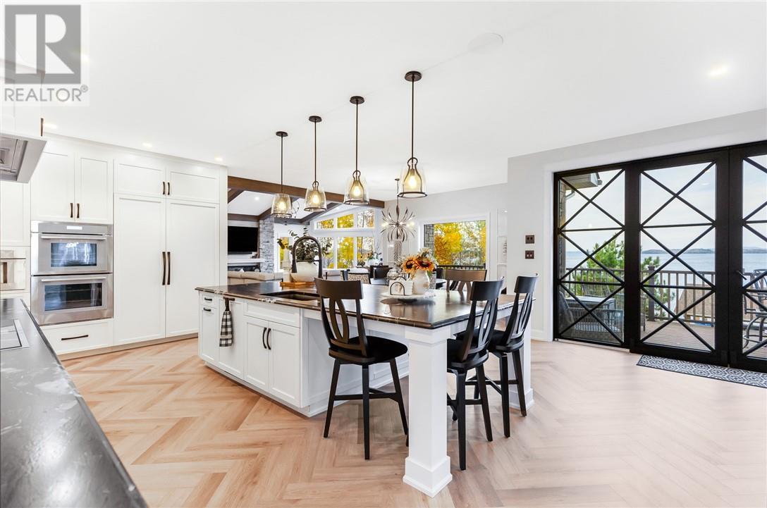 20 Breezehill Road, Skead, ON - Indoor