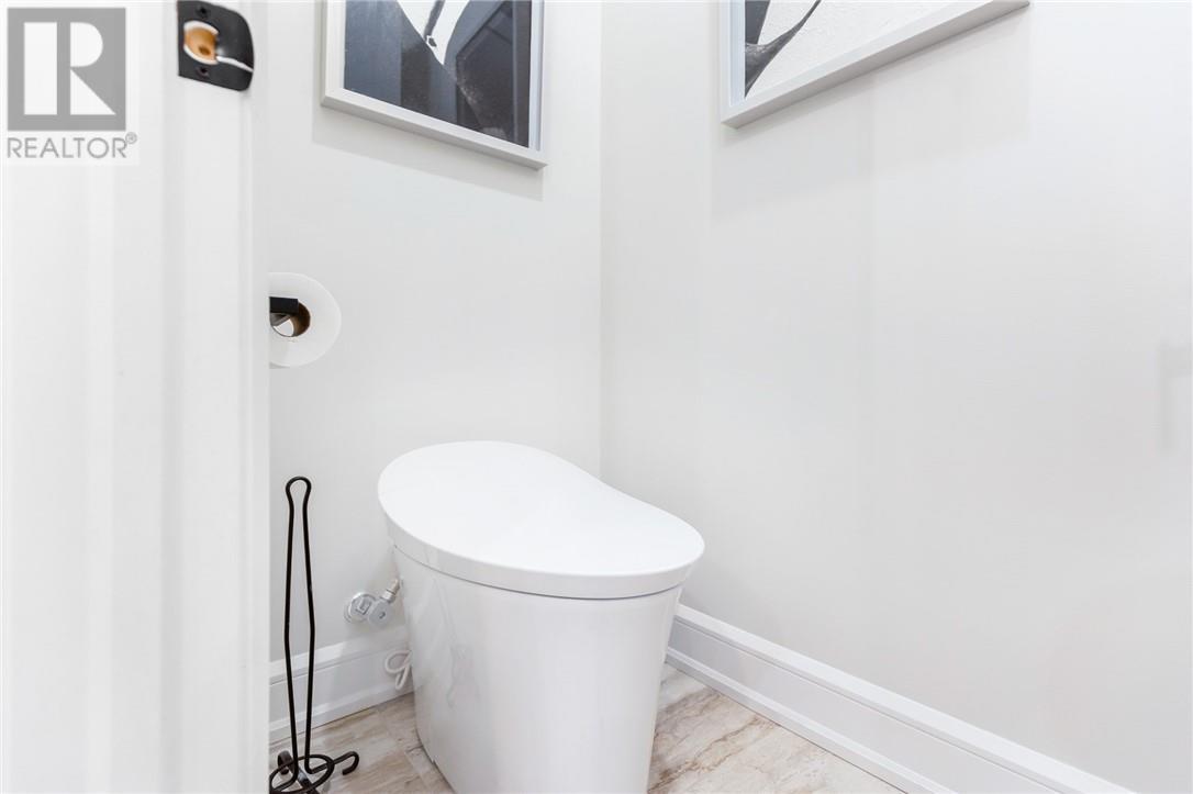 20 Breezehill Road, Skead, ON - Indoor Photo Showing Bathroom