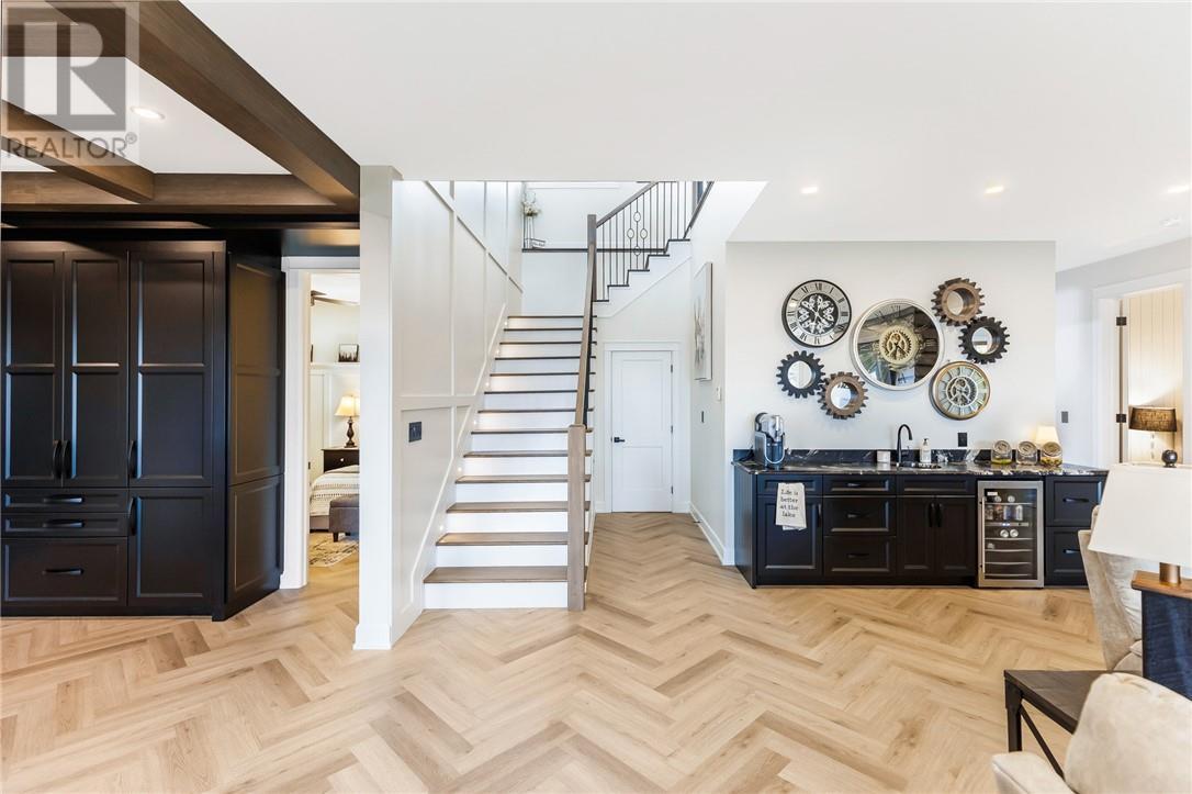 20 Breezehill Road, Skead, ON - Indoor