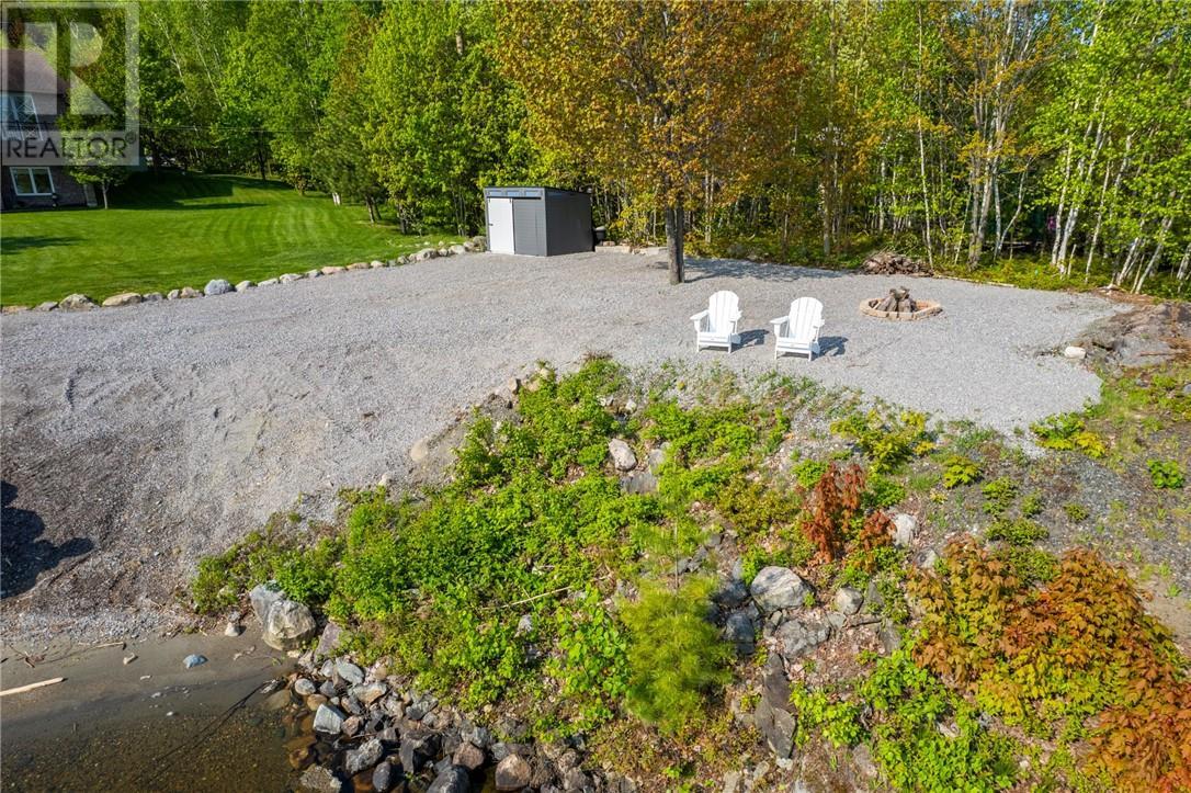 20 Breezehill Road, Skead, ON - Outdoor