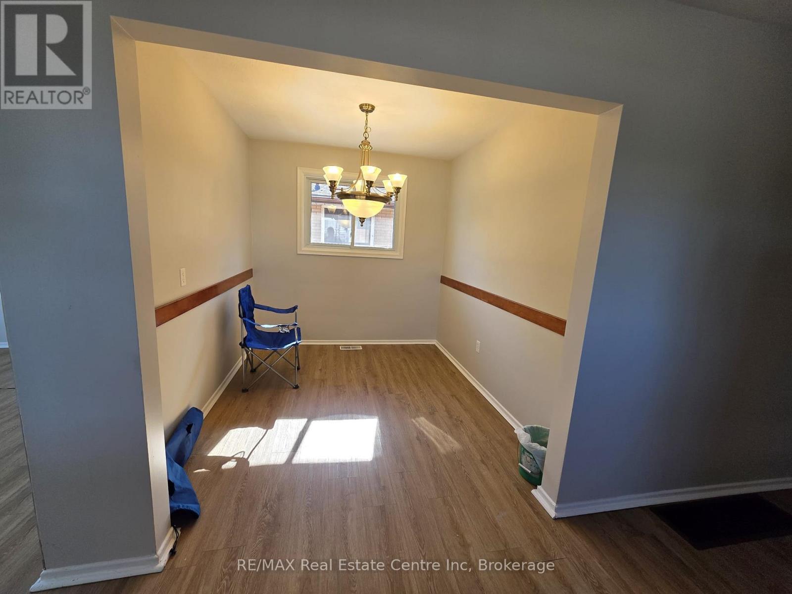 264 Vansitmart Avenue, Hamilton (Mcquesten), ON - Indoor Photo Showing Other Room